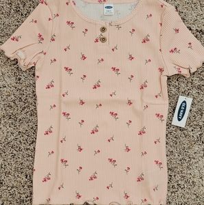 Old Navy pink floral henley in size s